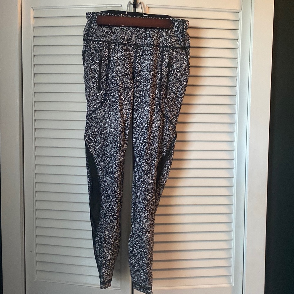 Lululemon Performanxe Leggings, Capri Length with mesh cutout